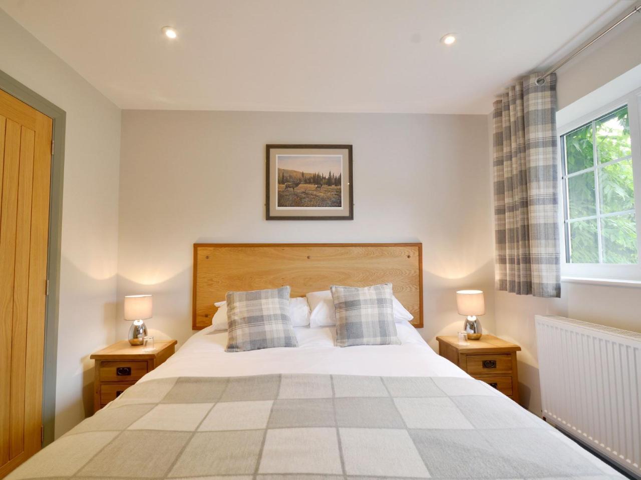 The Cayley Arms Inn